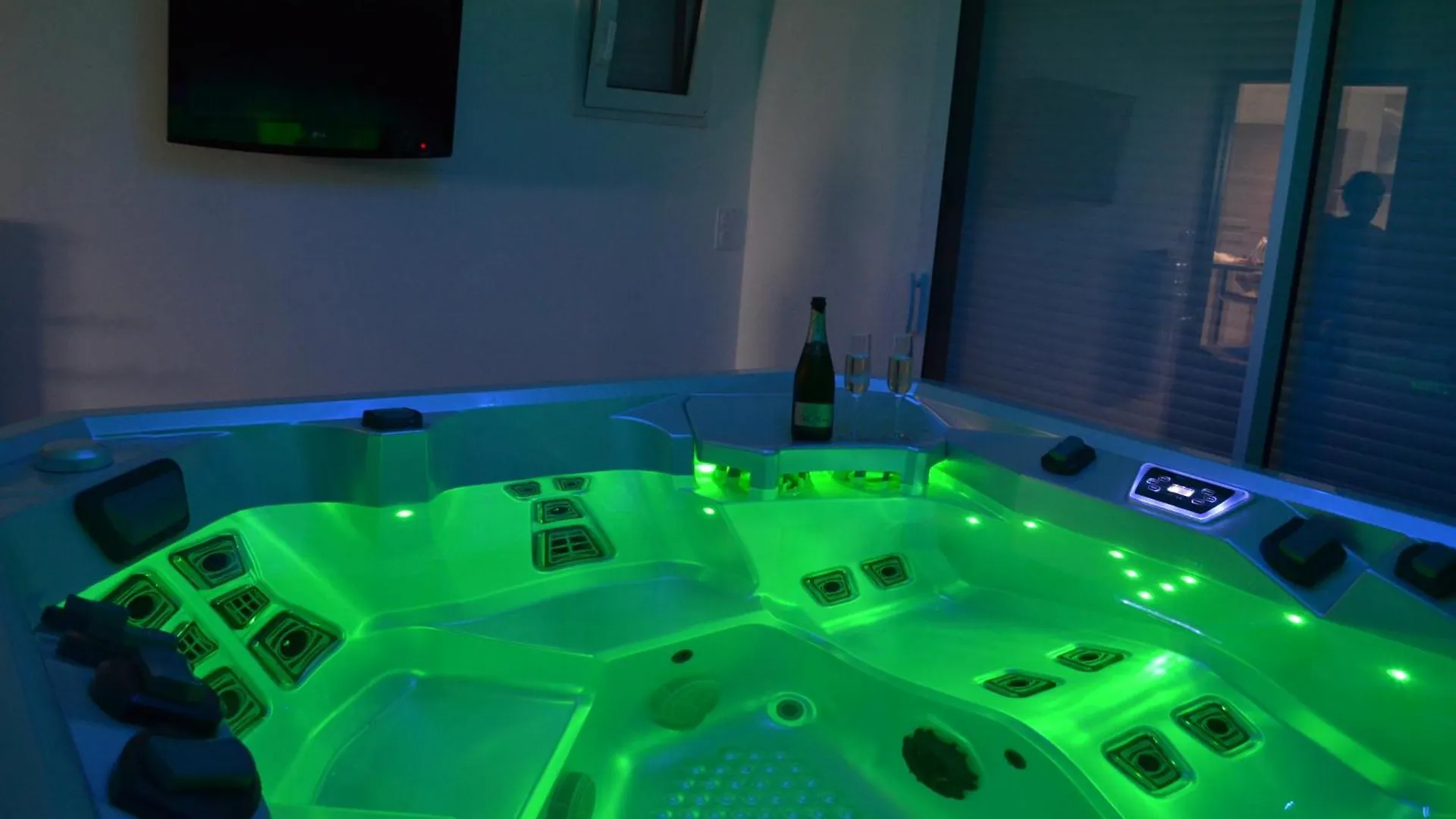 Prázdninový dům Gite Les Bulles D'Emeraude Baguer-Pican