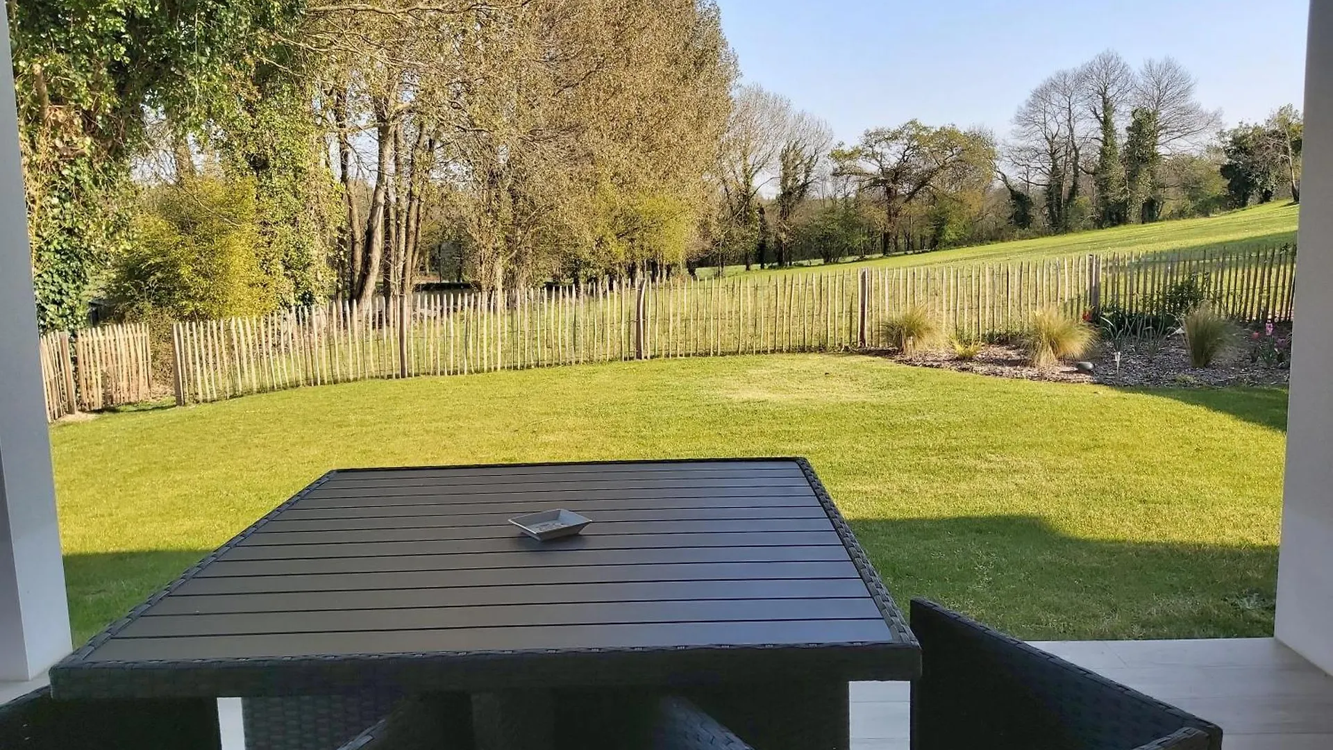 Holiday home Gite Les Bulles D'Emeraude Baguer-Pican