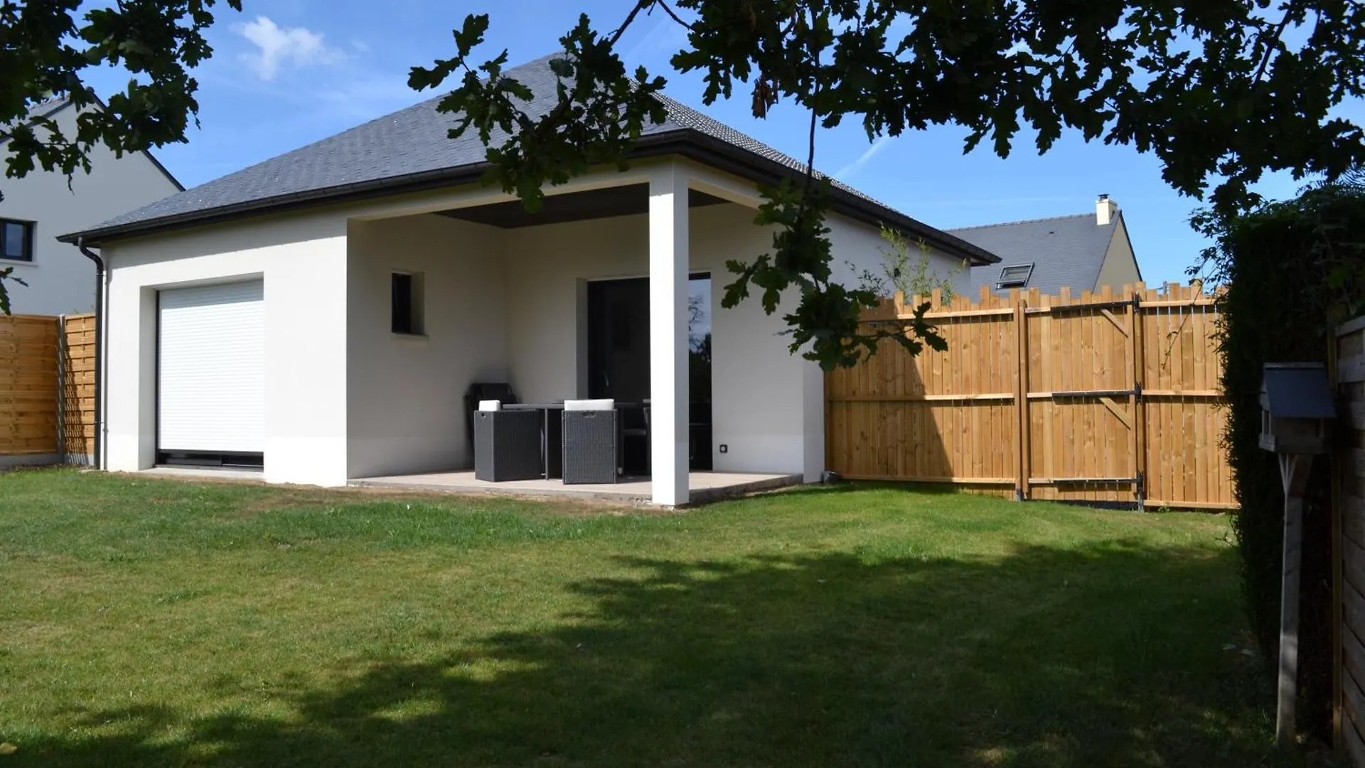 Holiday home Gite Les Bulles D'Emeraude Baguer-Pican France
