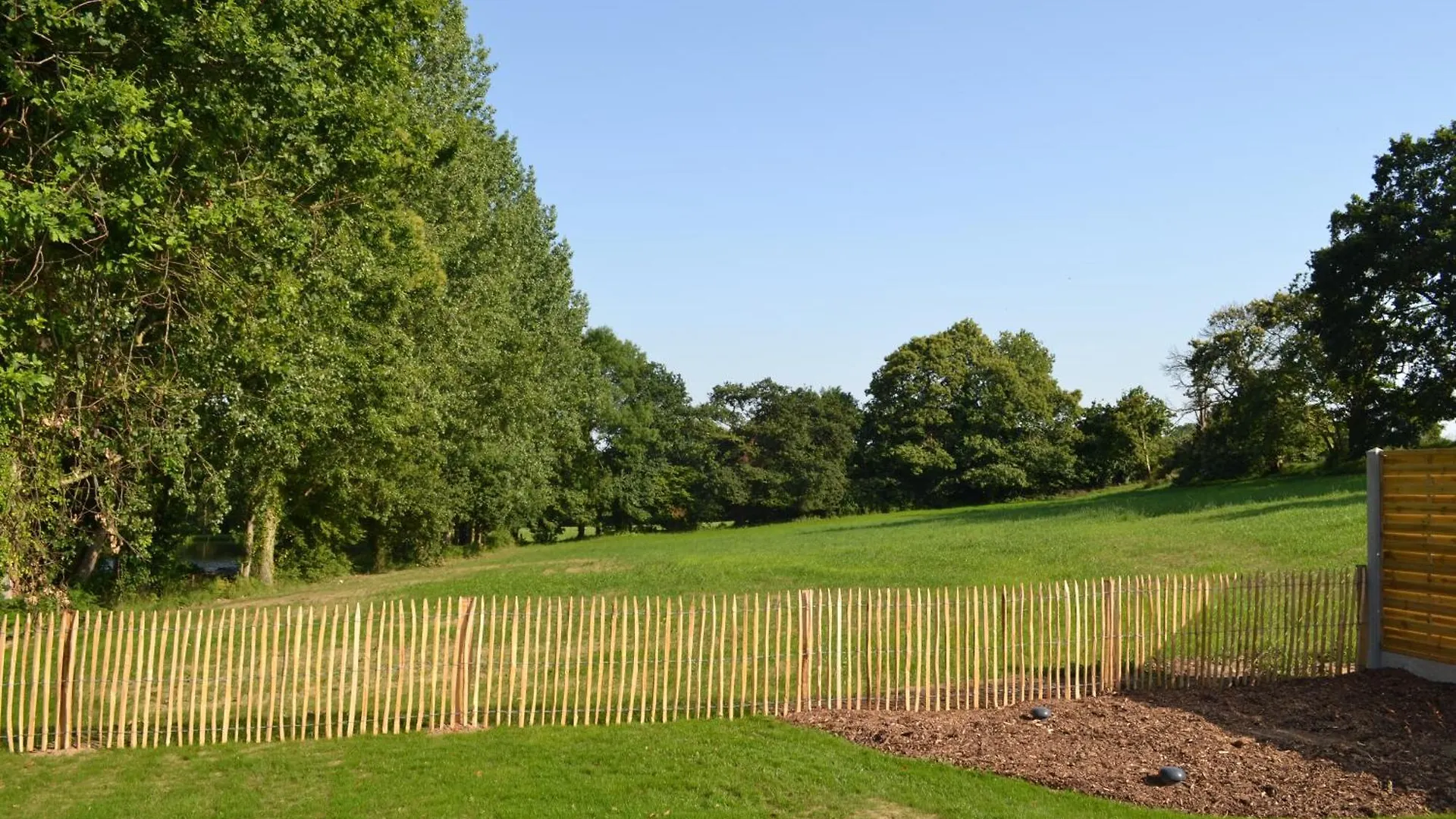 Holiday home Gite Les Bulles D'Emeraude Baguer-Pican